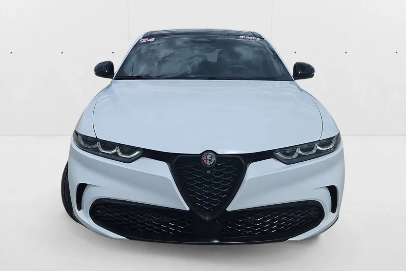 2024 Alfa Romeo Tonale Veloce photo 1