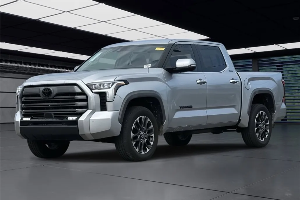 2024 Toyota Tundra Limited photo 1