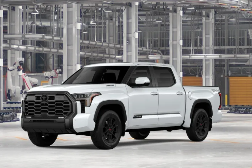 2026 Toyota Tundra Platinum CrewMax photo 1