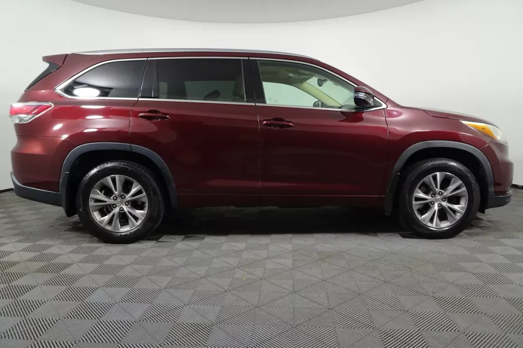 2015 Toyota Highlander XLE photo 1
