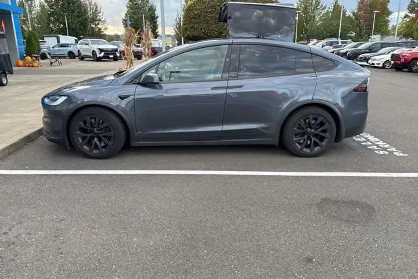 2023 Tesla Model X photo 1