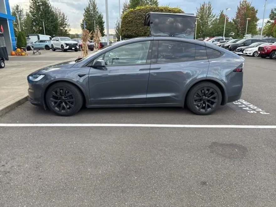 2023 Tesla Model X photo 1