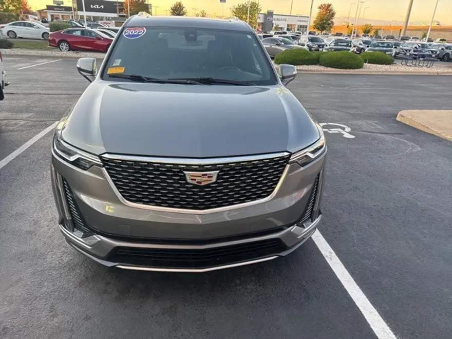 2022 Cadillac XT6 Premium Luxury photo 1