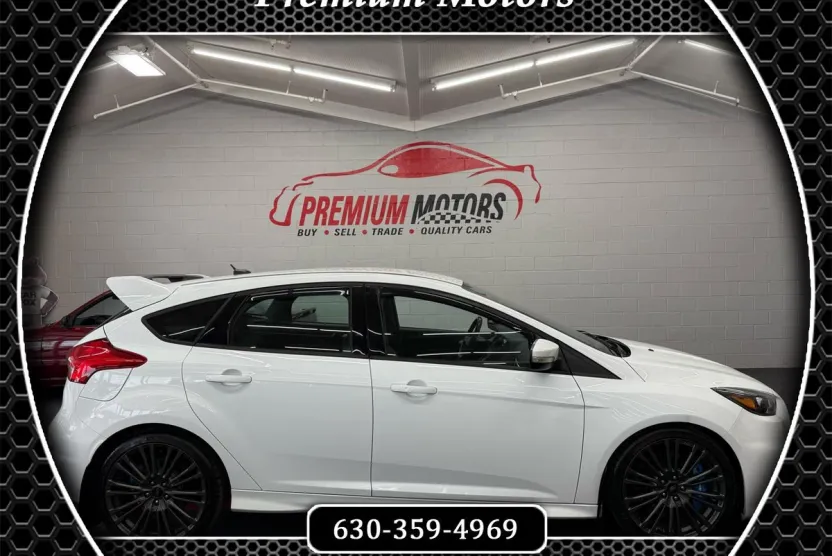 2017 Ford Focus RS photo 1