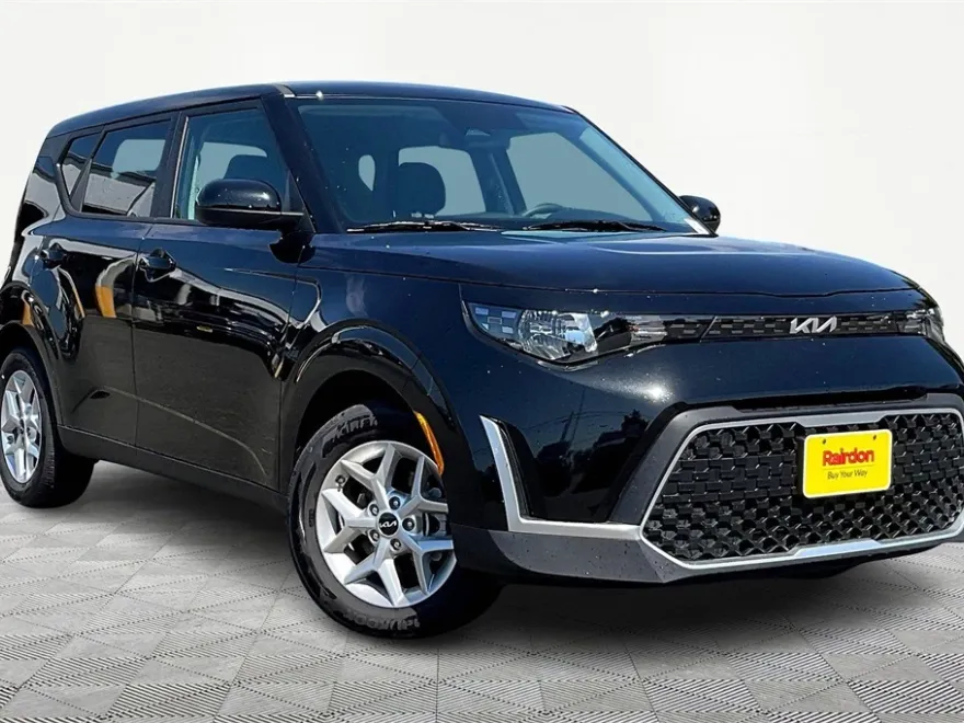 2025 Kia Soul S photo 1
