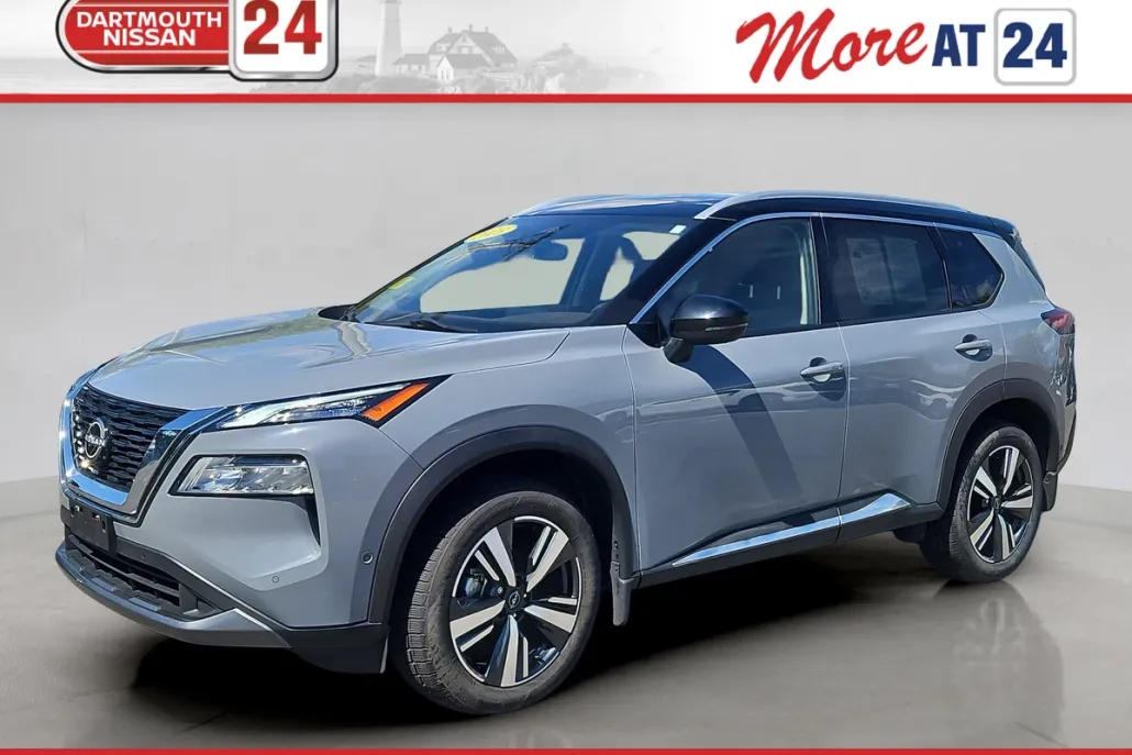 2023 Nissan Rogue SL photo 1