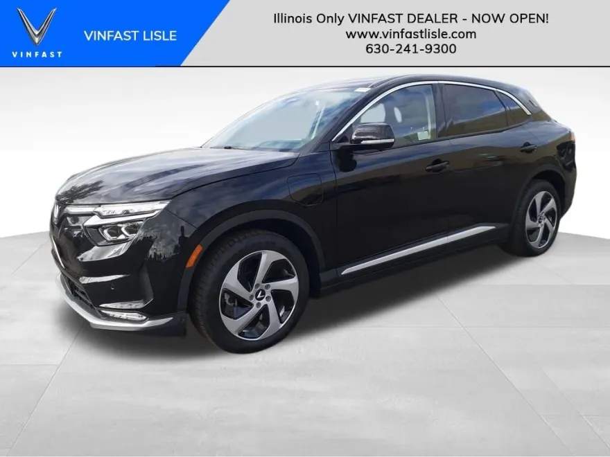 2025 Vinfast VF 8 8 photo 1