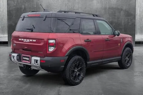 2025 Ford Bronco Sport Badlands photo 2