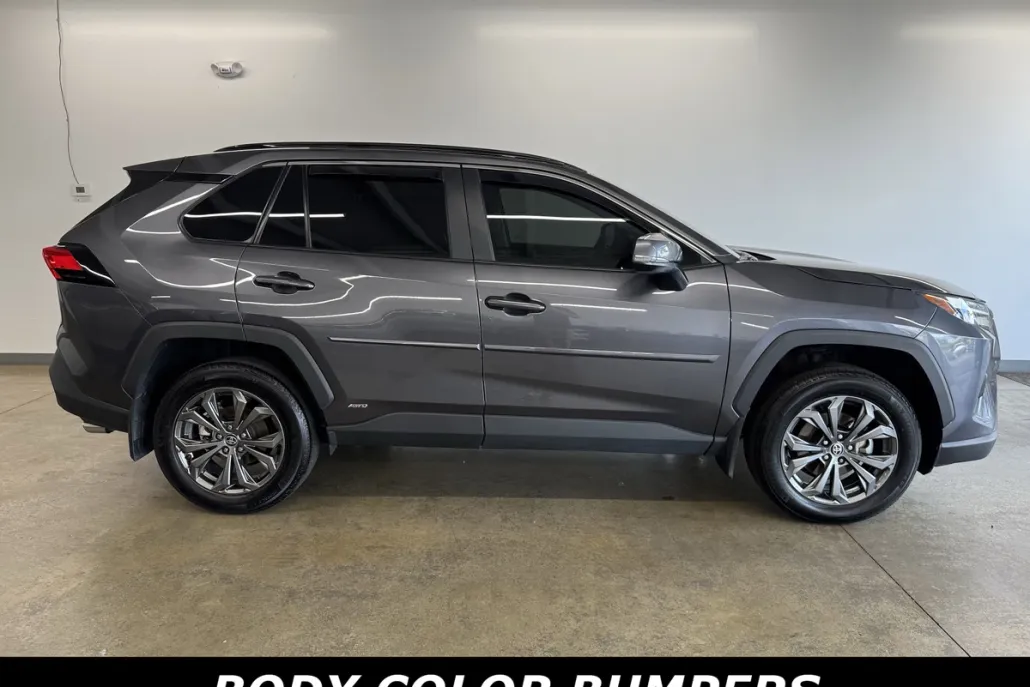 2024 Toyota RAV4 Hybrid XLE Premium photo 1