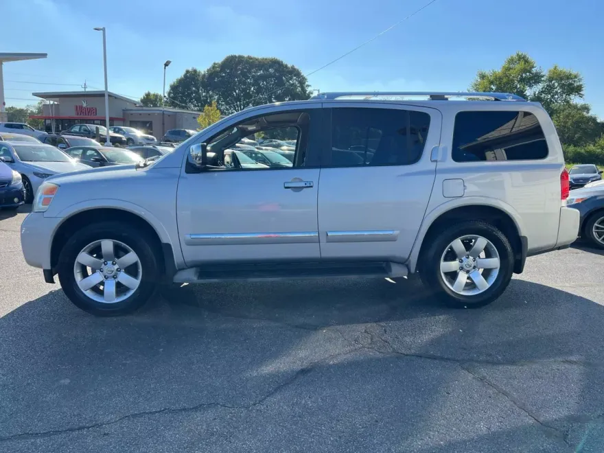 2012 Nissan Armada SL photo 1