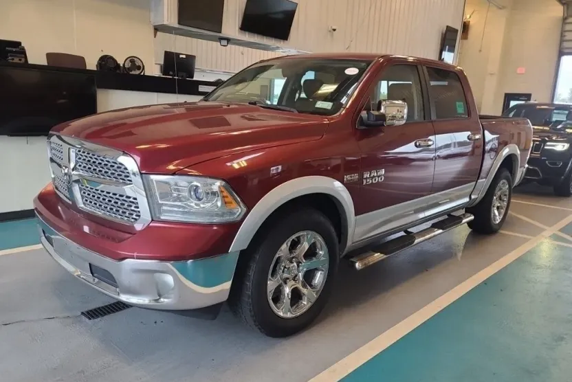 2014 Ram 1500 Laramie photo 1