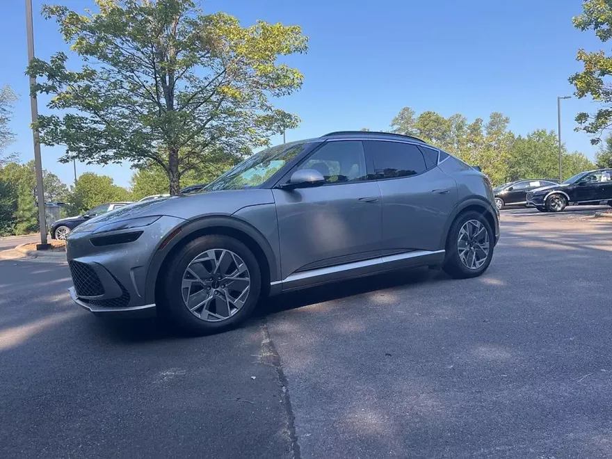 2025 Genesis GV60 RWD photo 1