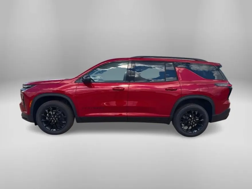 2025 Chevrolet Traverse photo 1