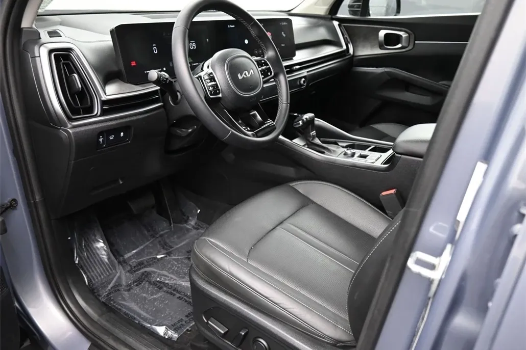 2024 Kia Sorento X-Line EX photo 1
