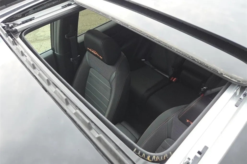 2026 Honda CR-V Hybrid photo 1