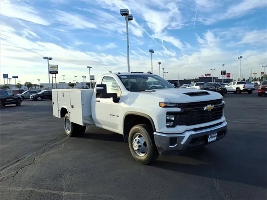 2025 Chevrolet Silverado 3500HD Work Truck photo 1