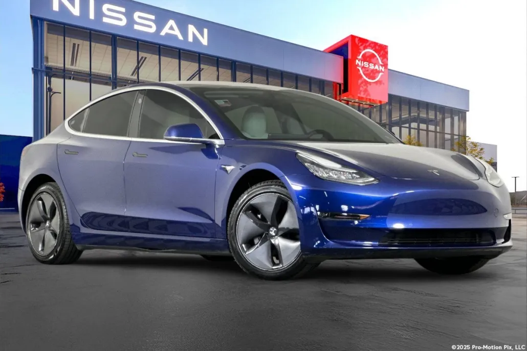 2018 Tesla Model 3 Long Range photo 1