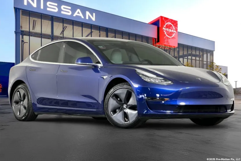 2018 Tesla Model 3 Long Range photo 1