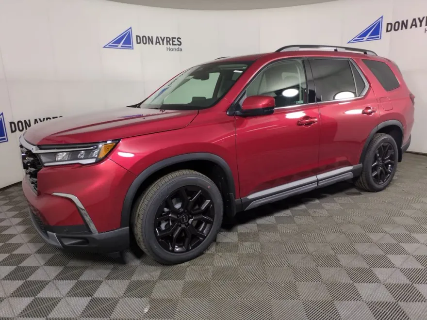 2025 Honda Pilot Touring photo 1