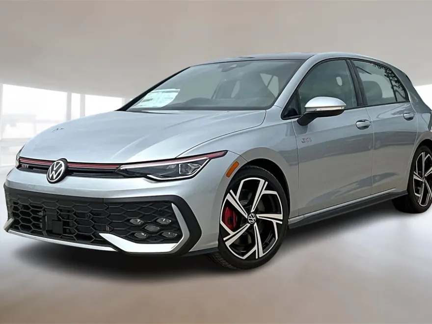 2025 Volkswagen Golf GTI SE photo 1