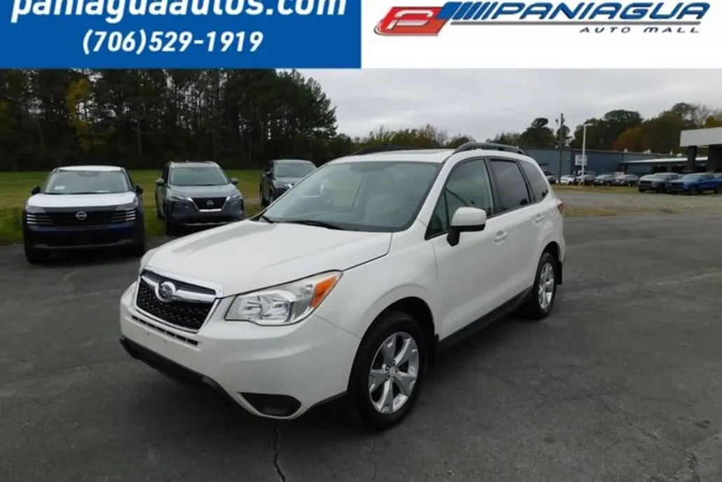 2016 Subaru Forester 2.5i Premium photo 1