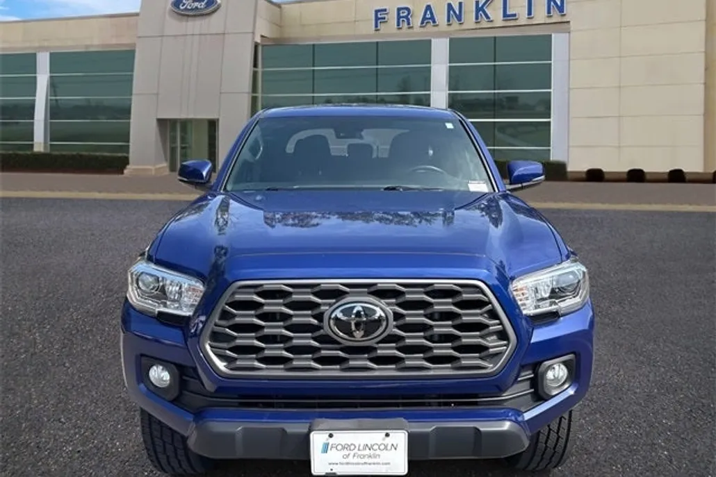 2022 Toyota Tacoma TRD Off-Road V6 photo 1