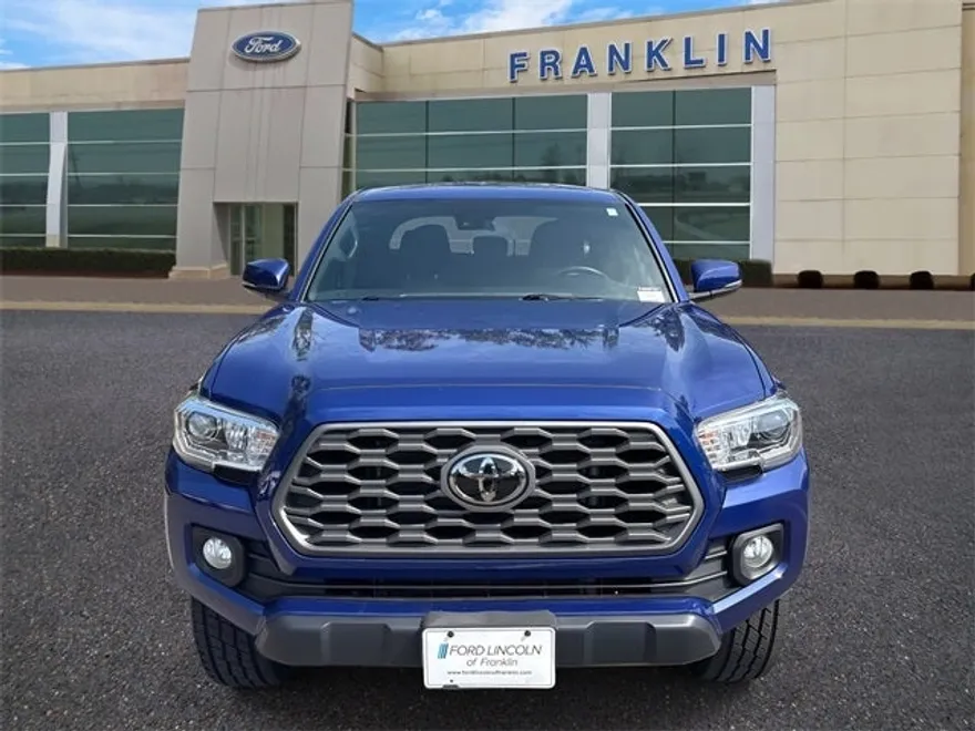 2022 Toyota Tacoma TRD Off-Road V6 photo 1