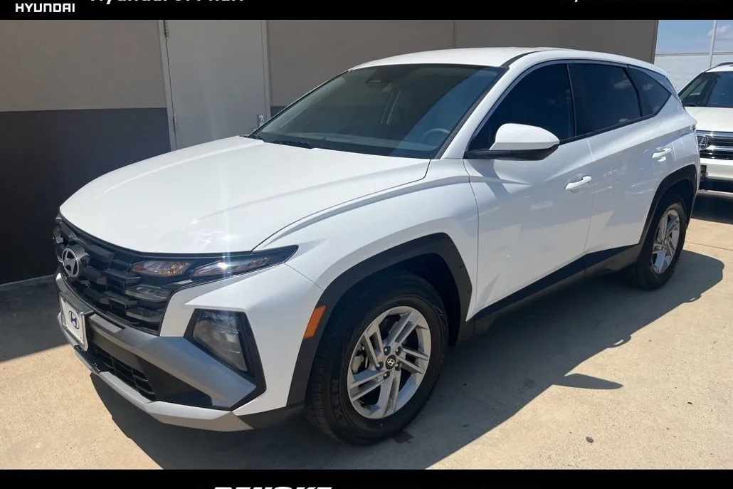 2025 Hyundai Tucson SE photo 1