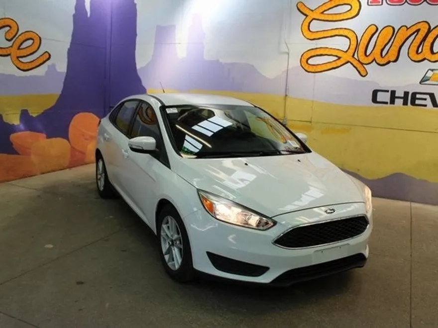 2017 Ford Focus SE photo 1