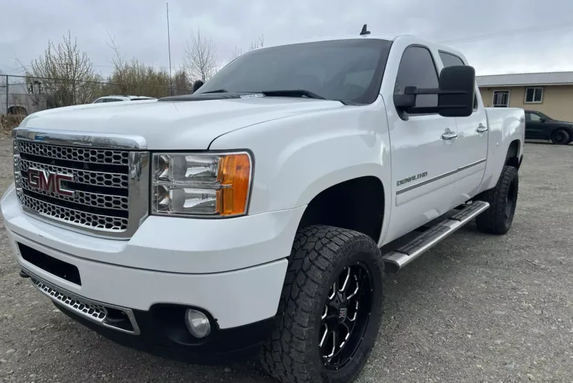 2013 Gmc Sierra 2500 HD Denali photo 1