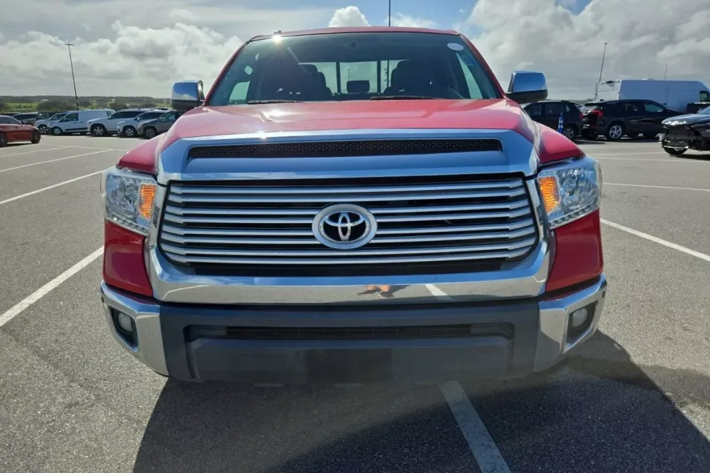 2014 Toyota Tundra Limited photo 1
