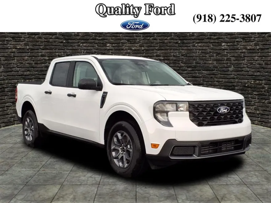 2025 Ford Maverick XLT photo 1