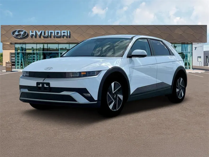 2025 Hyundai Ioniq 5 SE photo 1