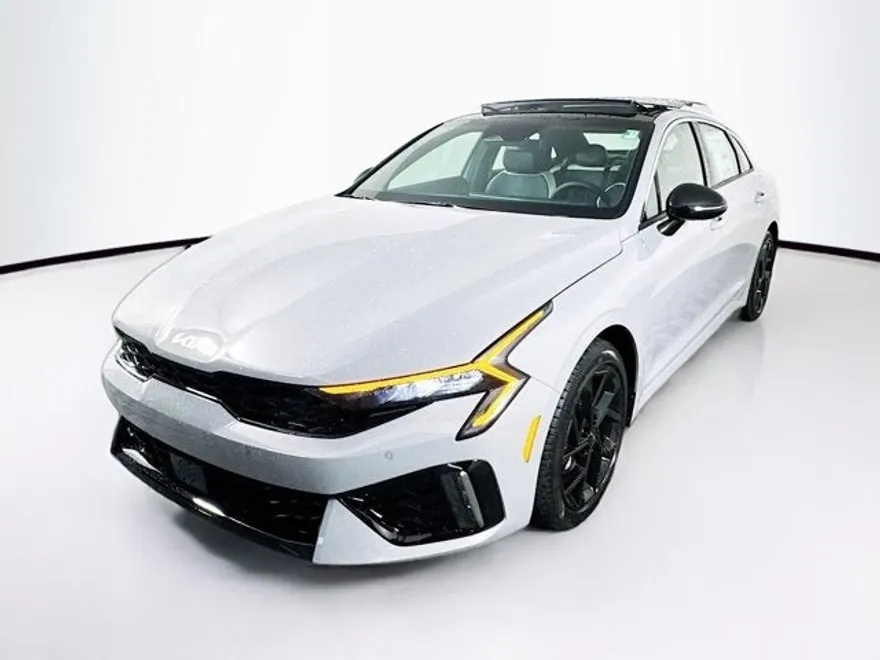 2026 Kia K5 GT-Line photo 1
