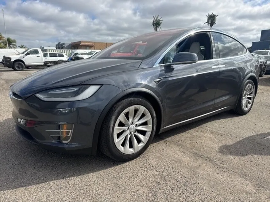 2016 Tesla Model X photo 1