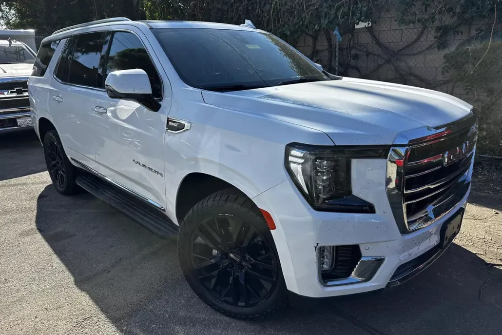2022 Gmc Yukon SLT photo 1