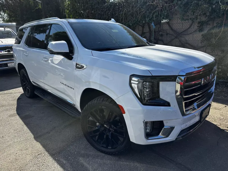 2022 Gmc Yukon SLT photo 1