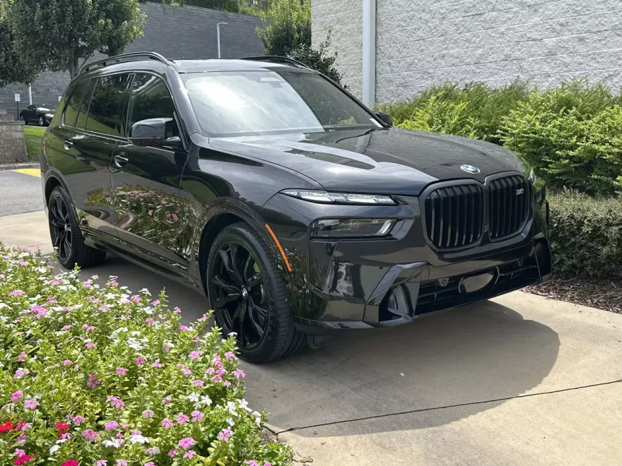 2025 Bmw X7 M60i photo 1
