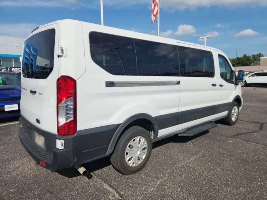 2023 Ford Transit Passenger XLT photo 1