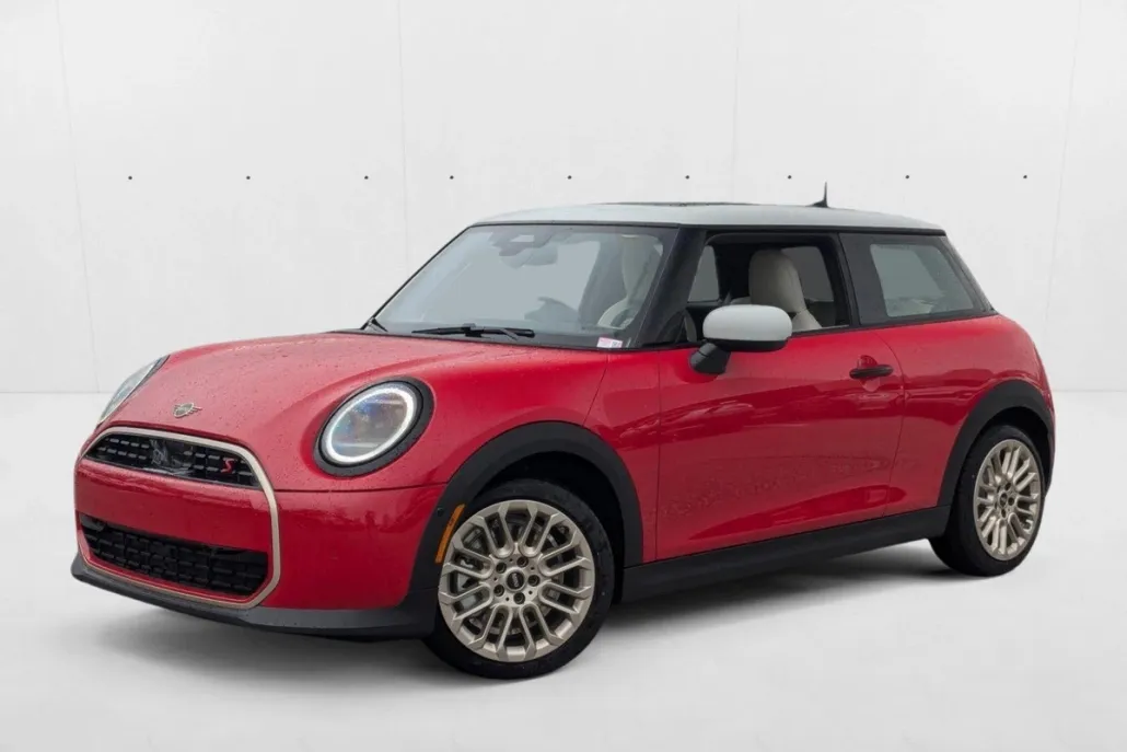 2025 Mini Cooper 2 Door Hardtop Signature photo 1