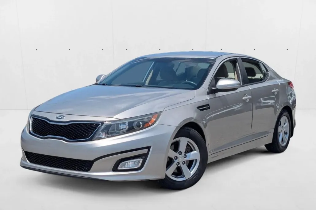 2015 Kia Optima LX photo 1