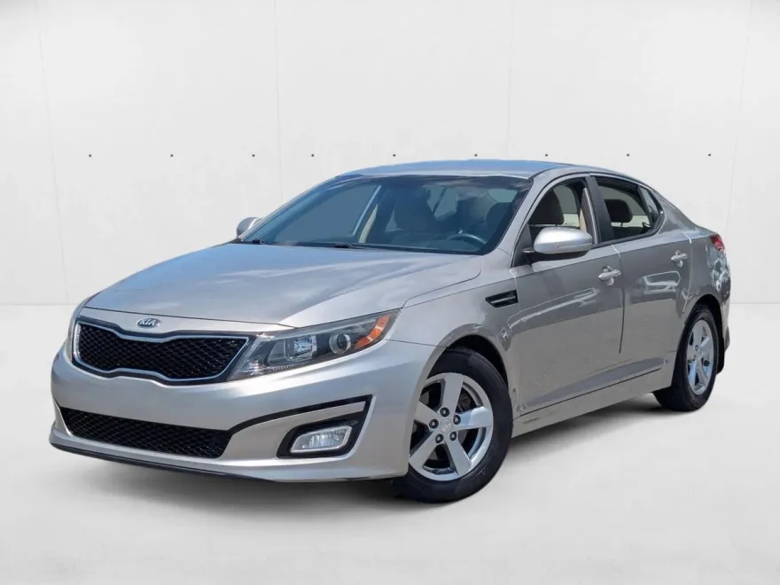 2015 Kia Optima LX photo 1