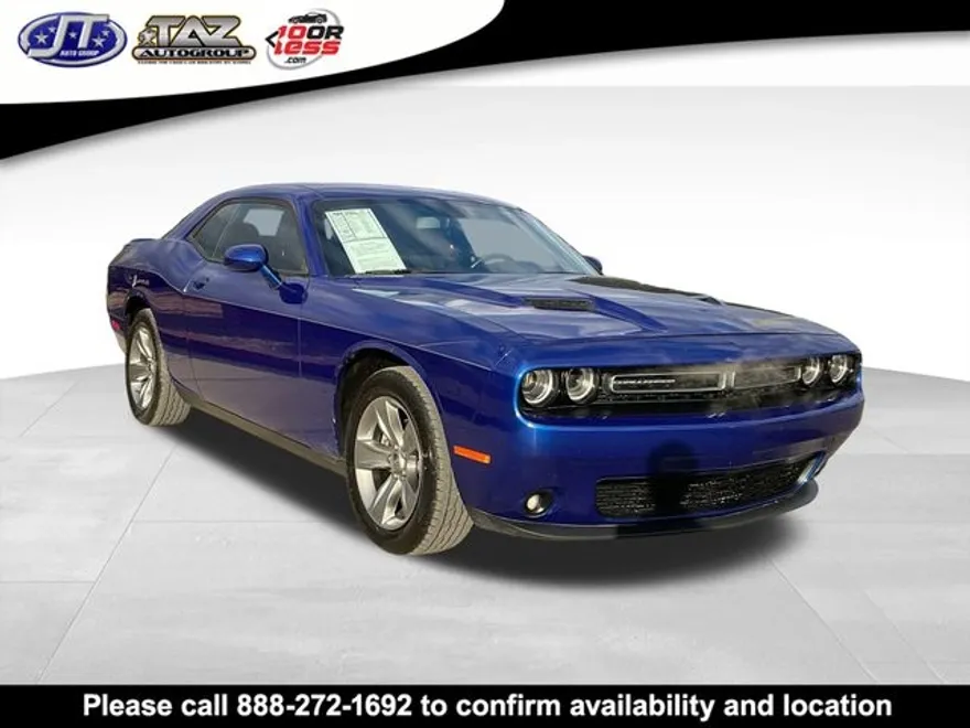 2019 Dodge Challenger SXT photo 1