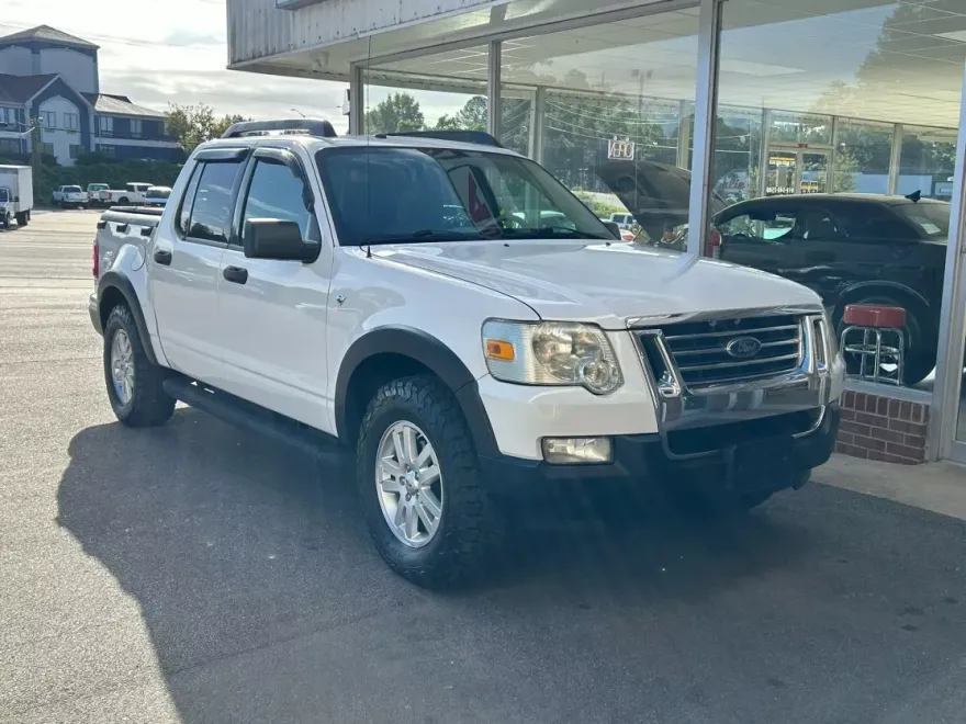 2007 Ford Explorer Sport Trac XLT photo 1