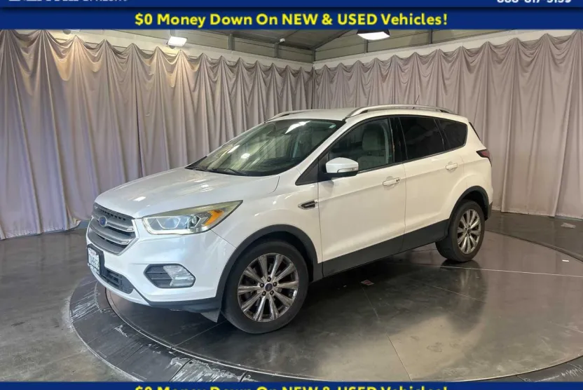 2017 Ford Escape Titanium photo 1