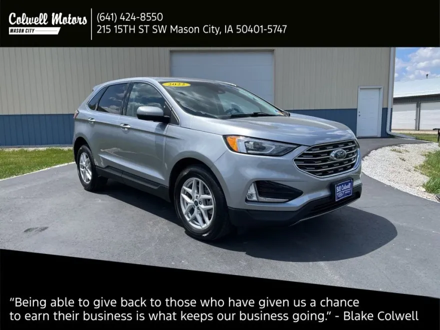 2022 Ford Edge SEL photo 1