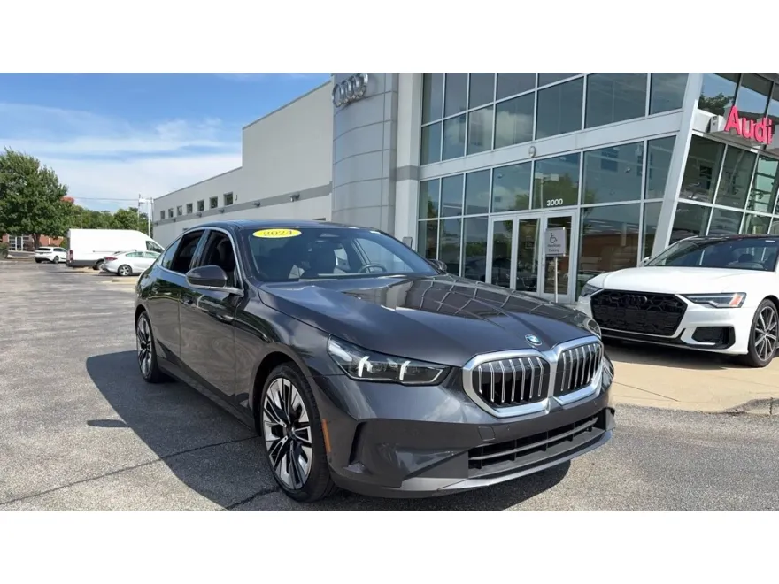 2024 Bmw 530i photo 1