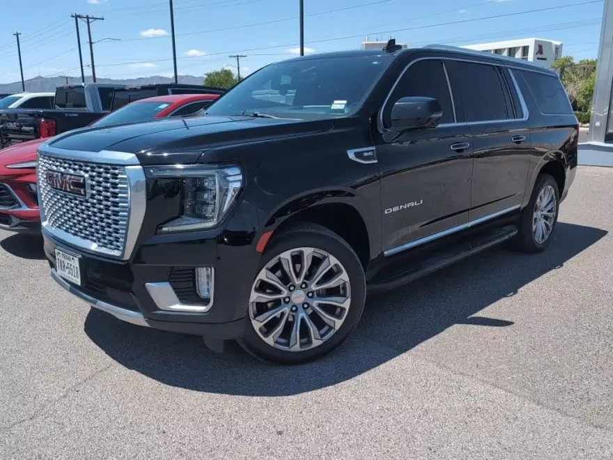 2022 Gmc Yukon XL Denali photo 1