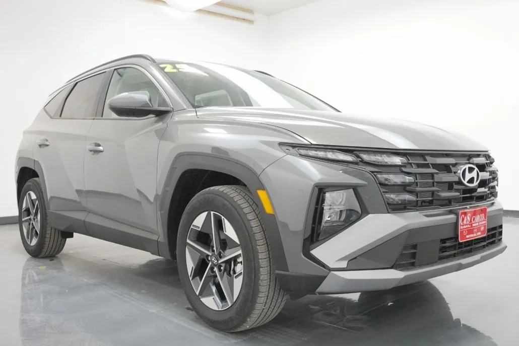 2025 Hyundai Tucson SEL photo 1