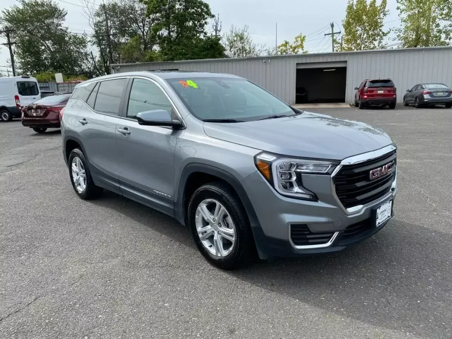 2024 Gmc Terrain SLE photo 1